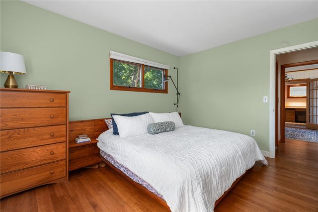 905 Bullocks Point Avenue, East Providence, RI 02915