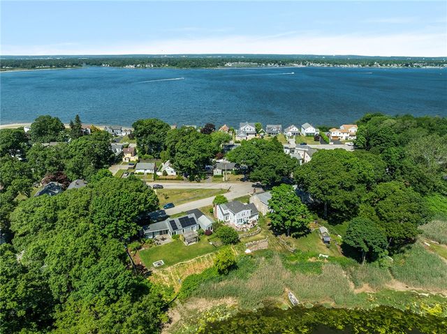 905 Bullocks Point Avenue, East Providence, RI 02915