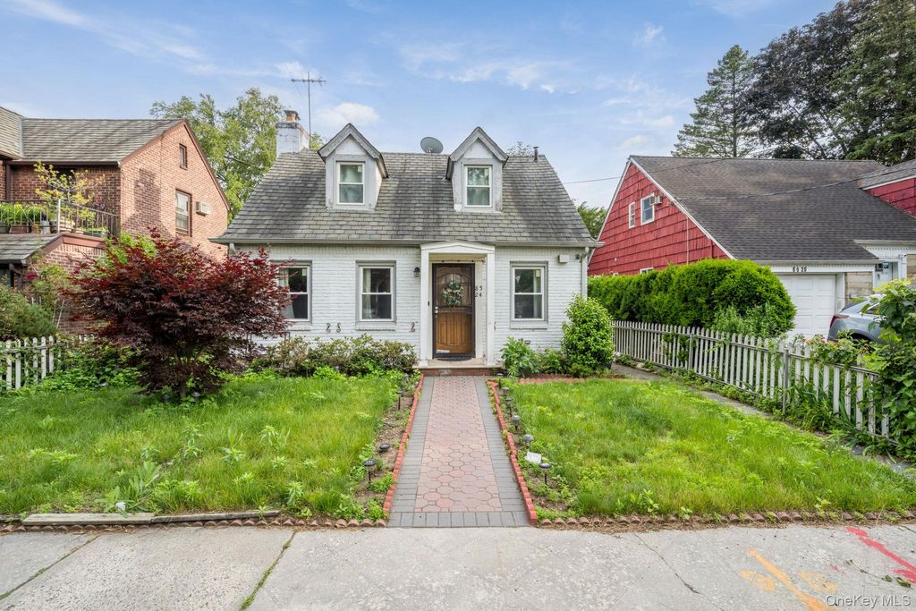 85-24 Eton Street, Jamaica Estates, NY 11432