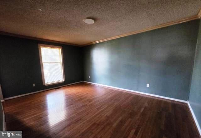 117 6TH AVE, Mount Ephraim, NJ 08059