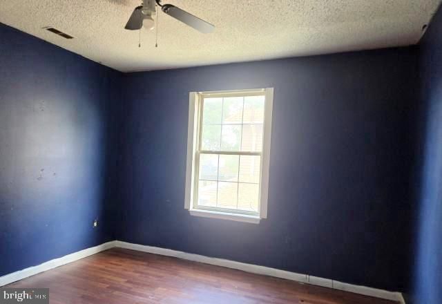 117 6TH AVE, Mount Ephraim, NJ 08059