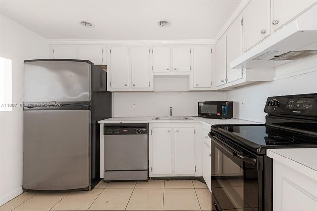 1200 NE Miami Gardens Dr 905W, Miami, FL 33179