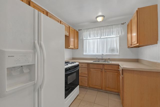 6146 N Damen Avenue 3H, Chicago, IL 60659
