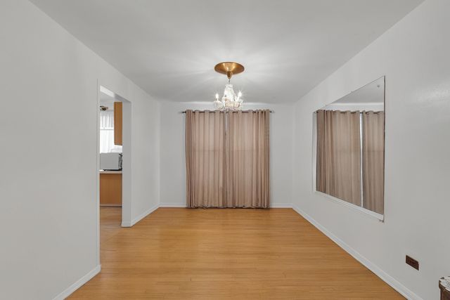 6146 N Damen Avenue 3H, Chicago, IL 60659