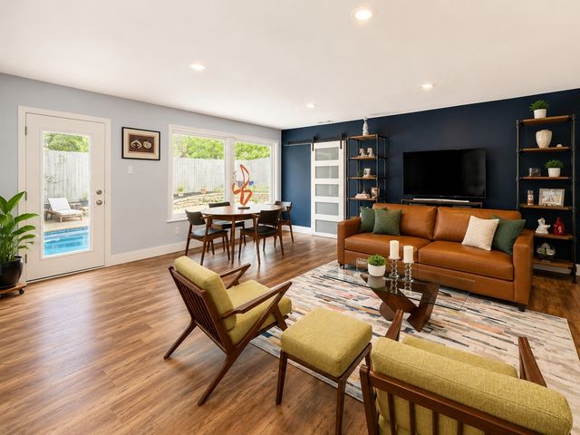 9016 Bretshire Drive, Dallas, TX 75228