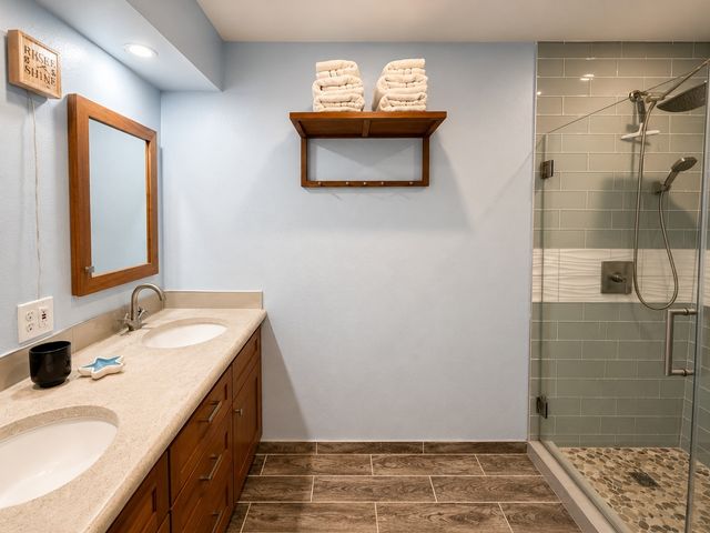 9016 Bretshire Drive, Dallas, TX 75228