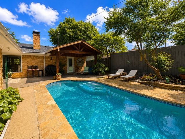 9016 Bretshire Drive, Dallas, TX 75228