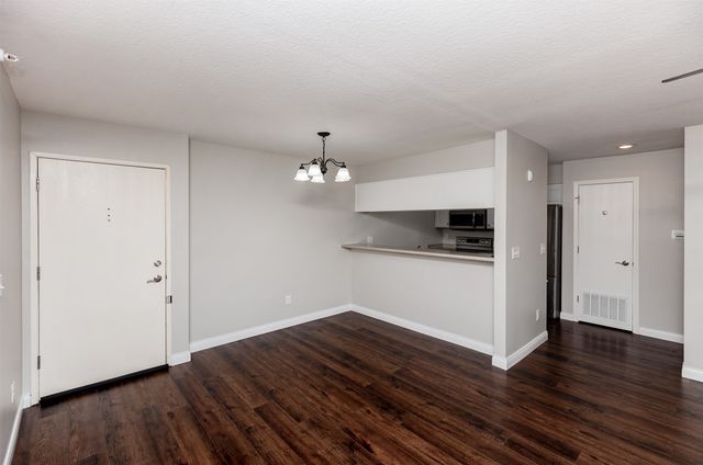 101 NW 8th Street 108, Grimes, IA 50111