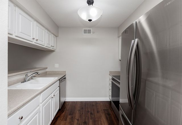 101 NW 8th Street 108, Grimes, IA 50111