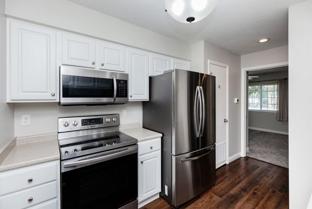 101 NW 8th Street 108, Grimes, IA 50111
