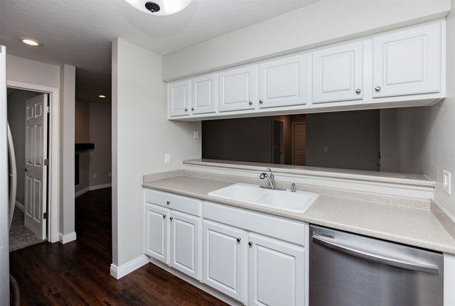 101 NW 8th Street 108, Grimes, IA 50111