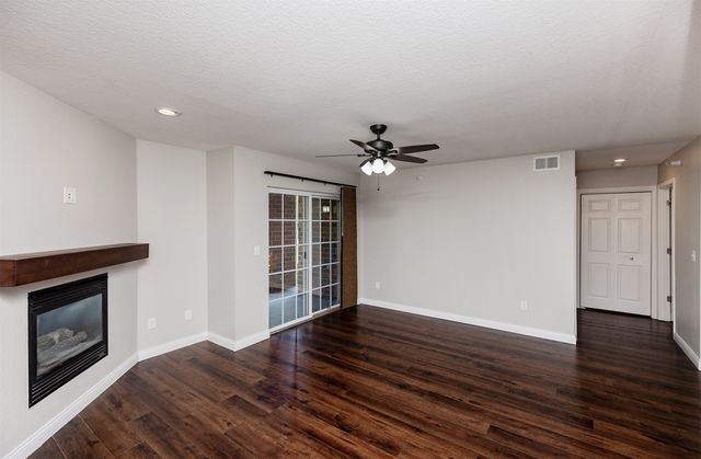 101 NW 8th Street 108, Grimes, IA 50111