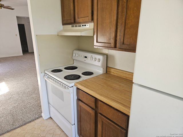 5319 ASHBURY DR, San Antonio, TX 78250