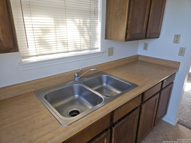 5319 ASHBURY DR, San Antonio, TX 78250