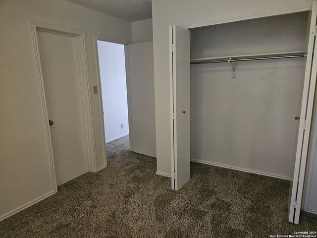 5319 ASHBURY DR, San Antonio, TX 78250