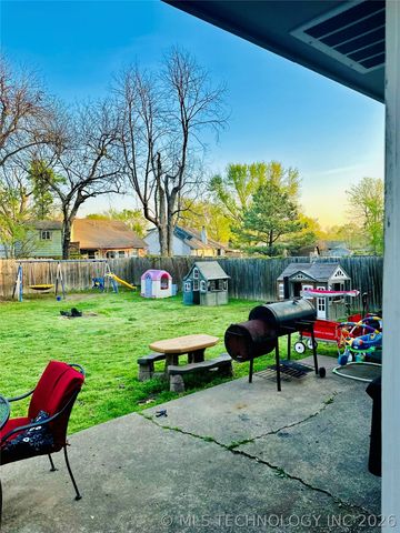 2929 W 66th Street S, Tulsa, OK 74132