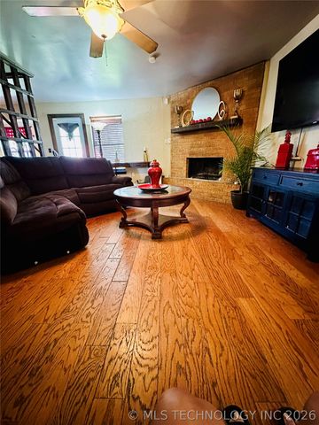 2929 W 66th Street S, Tulsa, OK 74132