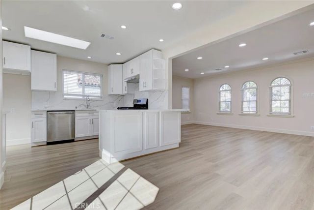 5709 Beck Avenue, North Hollywood, CA 91601