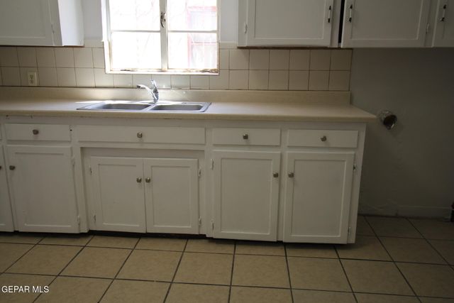 3315 SACRAMENTO Avenue, El Paso, TX 79930