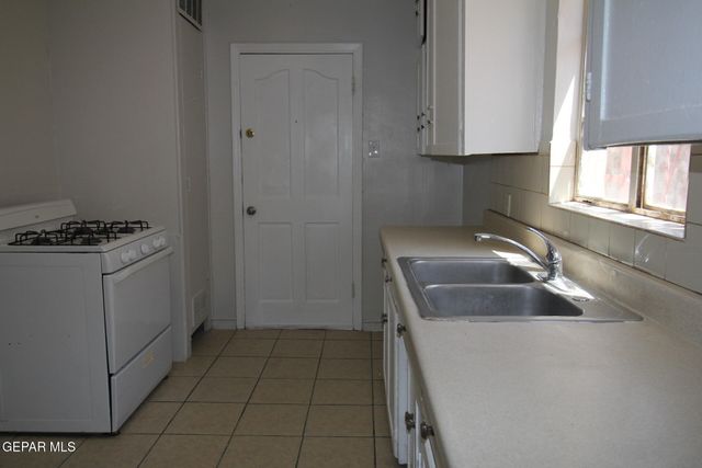 3315 SACRAMENTO Avenue, El Paso, TX 79930