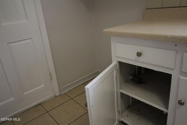 3315 SACRAMENTO Avenue, El Paso, TX 79930