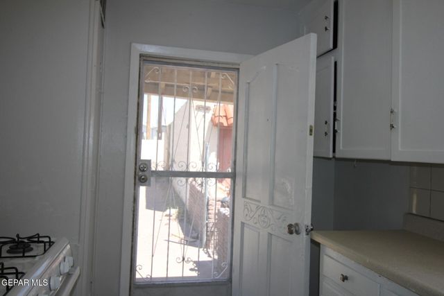 3315 SACRAMENTO Avenue, El Paso, TX 79930