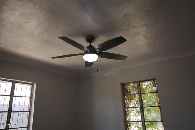 3315 SACRAMENTO Avenue, El Paso, TX 79930