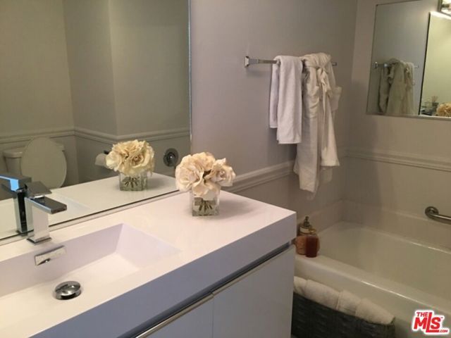 2170 Century Park East 210, Los Angeles, CA 90067