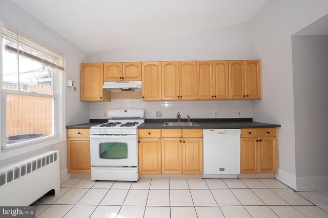 217 DUPONT ST, Philadelphia, PA 19127