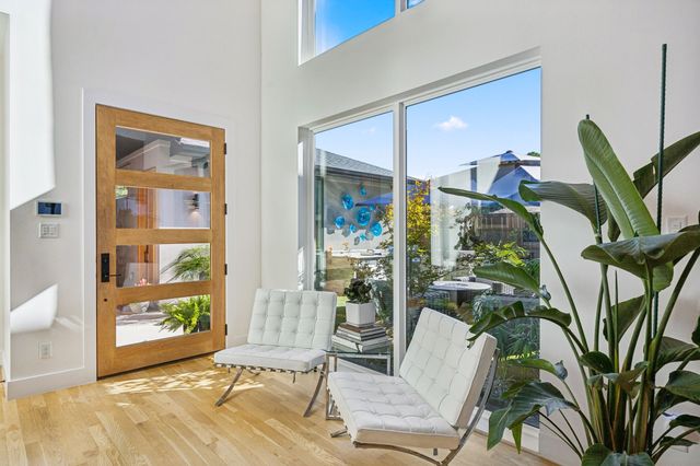 9733 Mixon Drive, Dallas, TX 75220