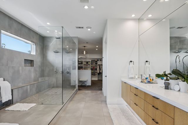 9733 Mixon Drive, Dallas, TX 75220