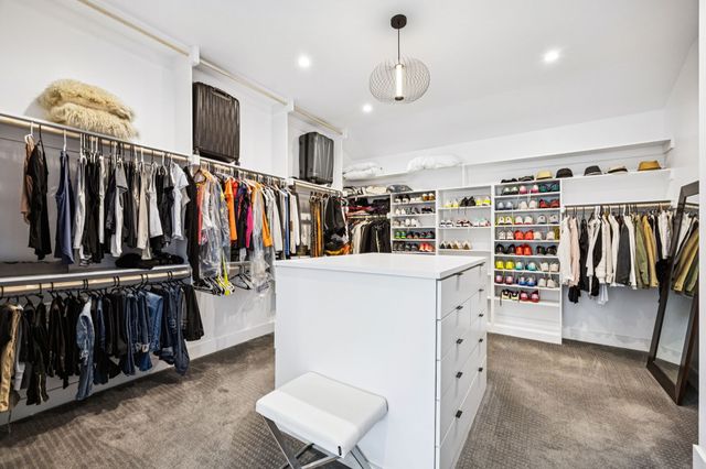 9733 Mixon Drive, Dallas, TX 75220