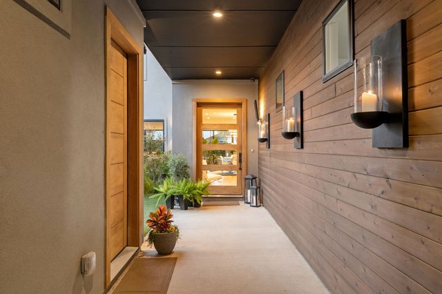 9733 Mixon Drive, Dallas, TX 75220