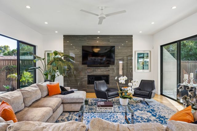 9733 Mixon Drive, Dallas, TX 75220