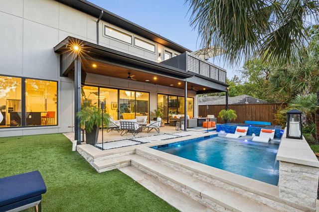 9733 Mixon Drive, Dallas, TX 75220