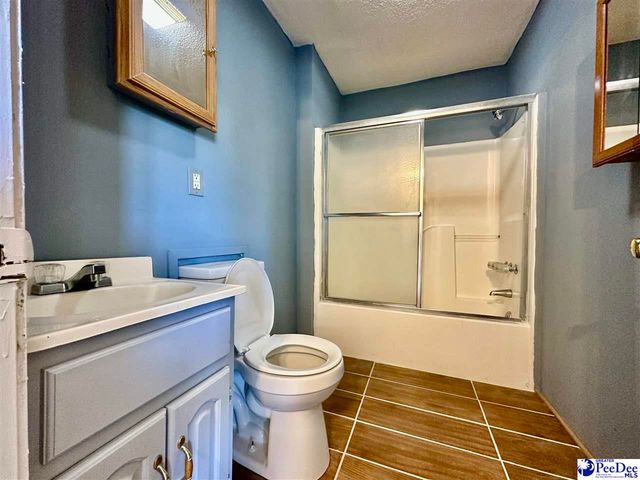 1528 Hickory Grove Rd, Bennettsville, SC 29512