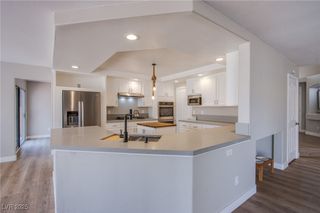 2704 Coventry Green Avenue, Henderson, NV 89074