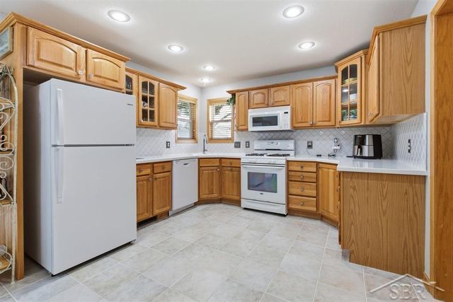 8297 Waxwing Drive, Tittabawassee Twp, MI 48623