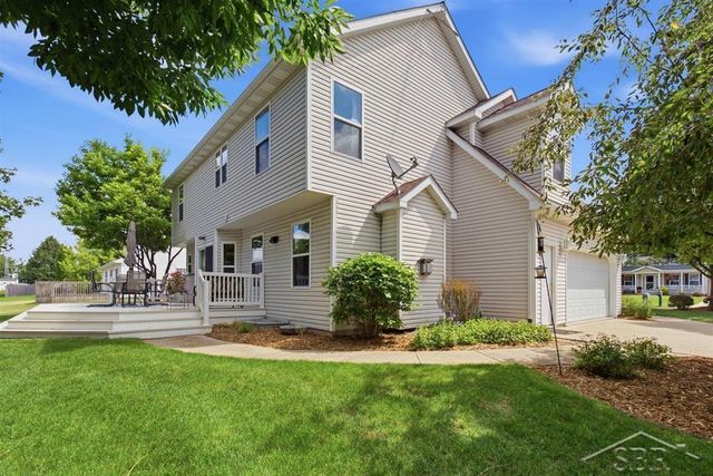 8297 Waxwing Drive, Tittabawassee Twp, MI 48623