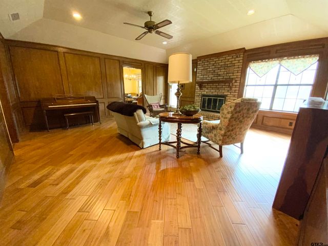 4913 Kirkcaldey Dr., Tyler, TX 75701