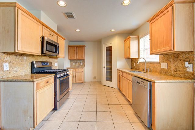 19130 Mission Fort Lane, Richmond, TX 77407