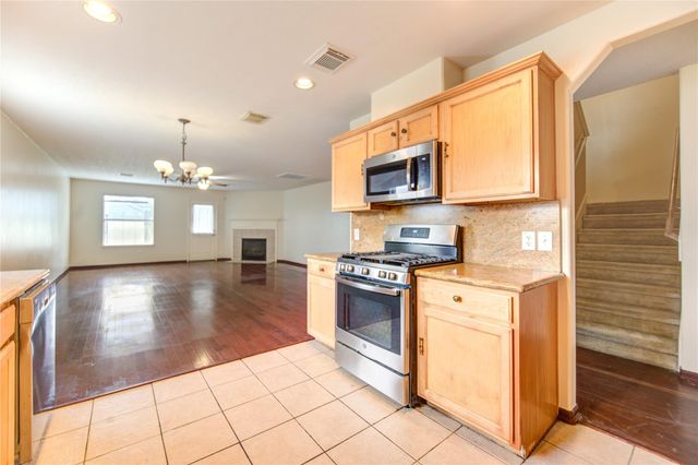 19130 Mission Fort Lane, Richmond, TX 77407