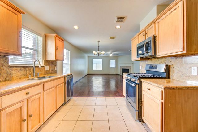 19130 Mission Fort Lane, Richmond, TX 77407