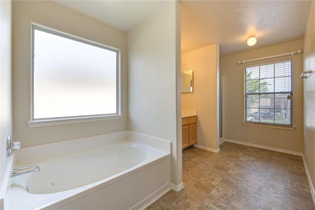 19130 Mission Fort Lane, Richmond, TX 77407