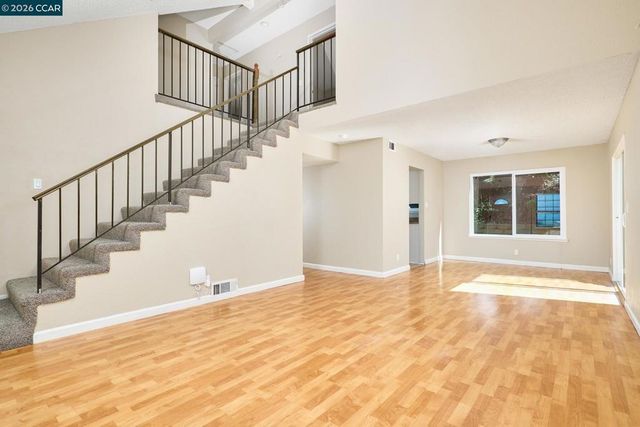 120 120 Persimmon Dr, Vallejo, CA 94589