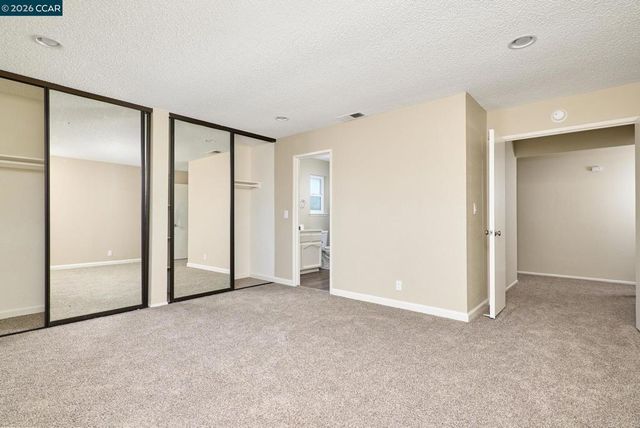 120 120 Persimmon Dr, Vallejo, CA 94589