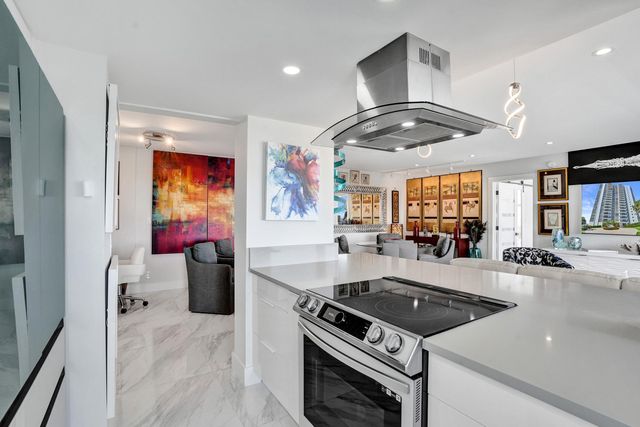 2701 N Ocean Boulevard 17e, Fort Lauderdale, FL 33308