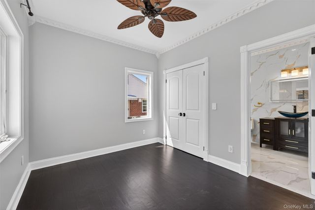 171 South Street, New Hyde Park, NY 11040