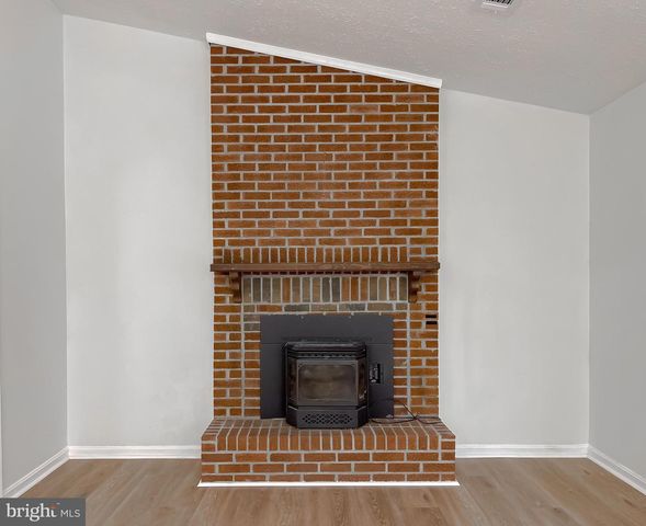 2094 CHAPELSIDE CT, Waldorf, MD 20602