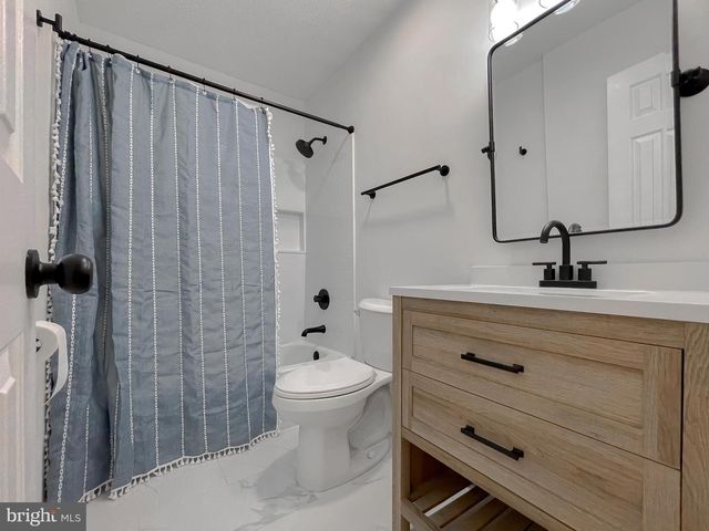 2094 CHAPELSIDE CT, Waldorf, MD 20602